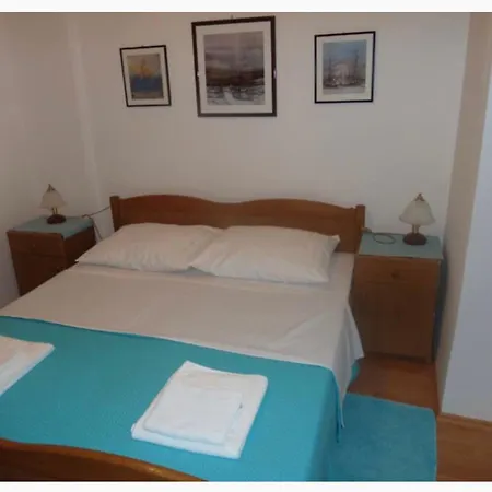 Apartment Nena Ap 3 Sweet -4 Persons