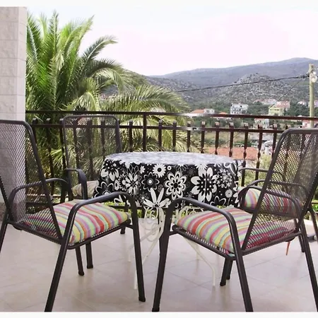 Apartment Nena Ap 3 Sweet -4 Persons Seget Vranjica