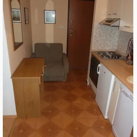 Nena Ap 3 Sweet -4 Persons Apartment *